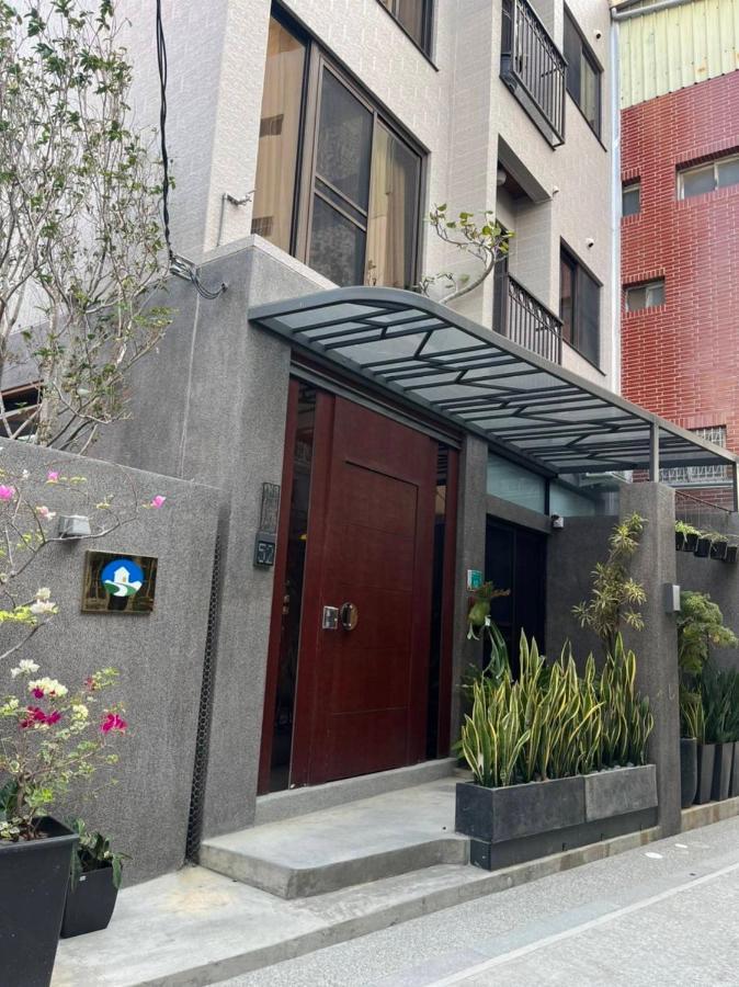 Fu'S House 52 Ξενοδοχείο Ταϊνάν Εξωτερικό φωτογραφία